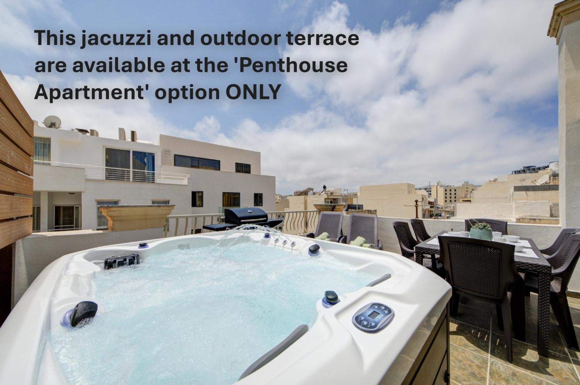 St Julian's Unique 3-bedroom Sleeps 9-10 Apartment Saint Julian's